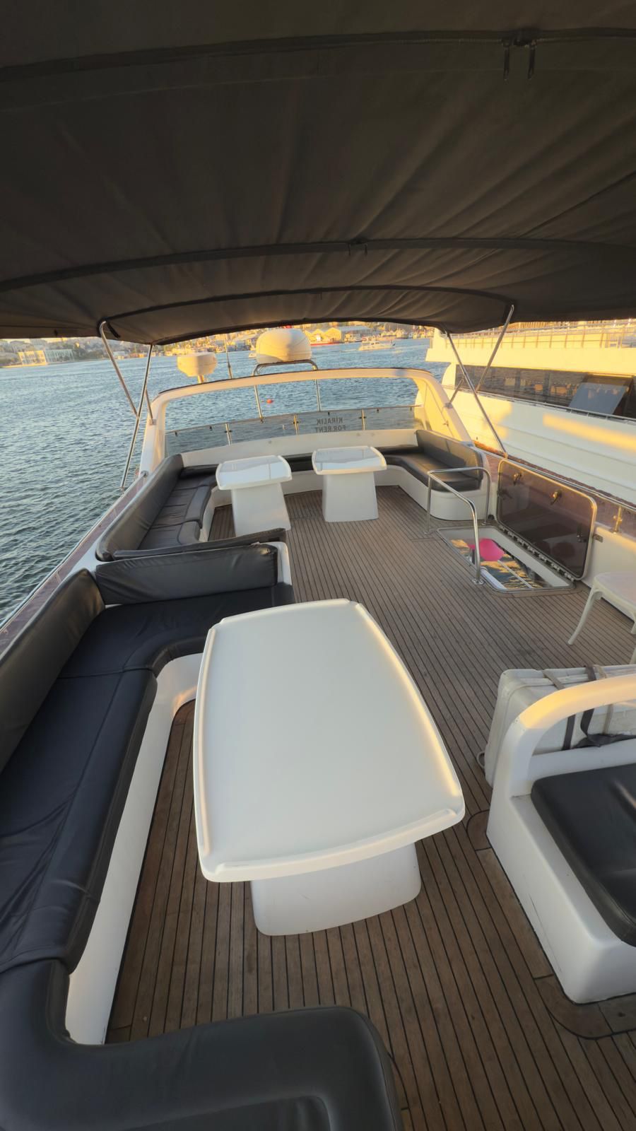 Private 18m Motor Yacht in karakoy, Istanbul — 7