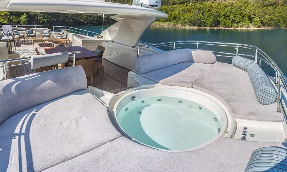 Bodrum Superyacht 12 Guests 2 Cabins — 6