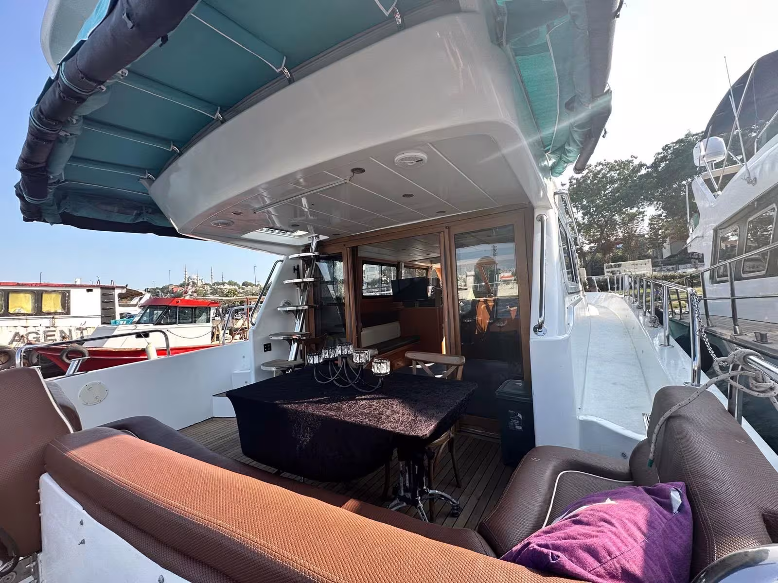 Istanbul 17m Motor Yacht 10 Guests — 5