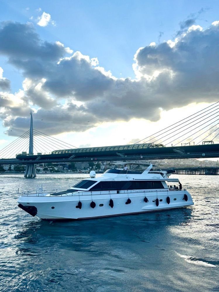 Kiralık Falcon 26m Motoryat - 925