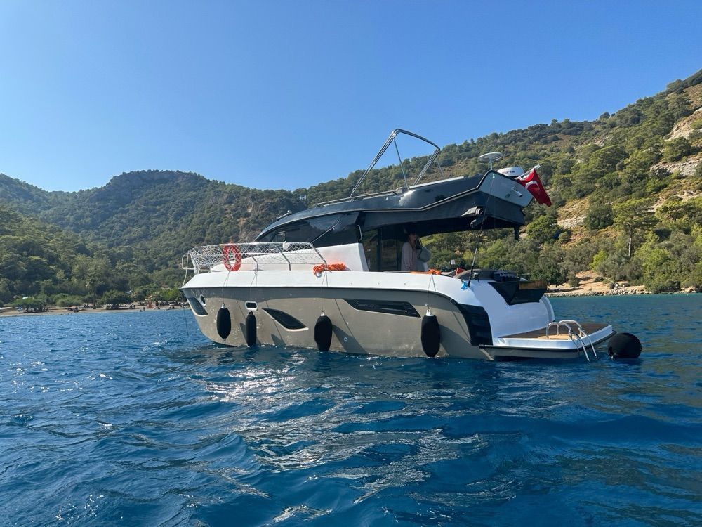 Kiralık Özel yapım 11m Motoryat - 380 — 3
