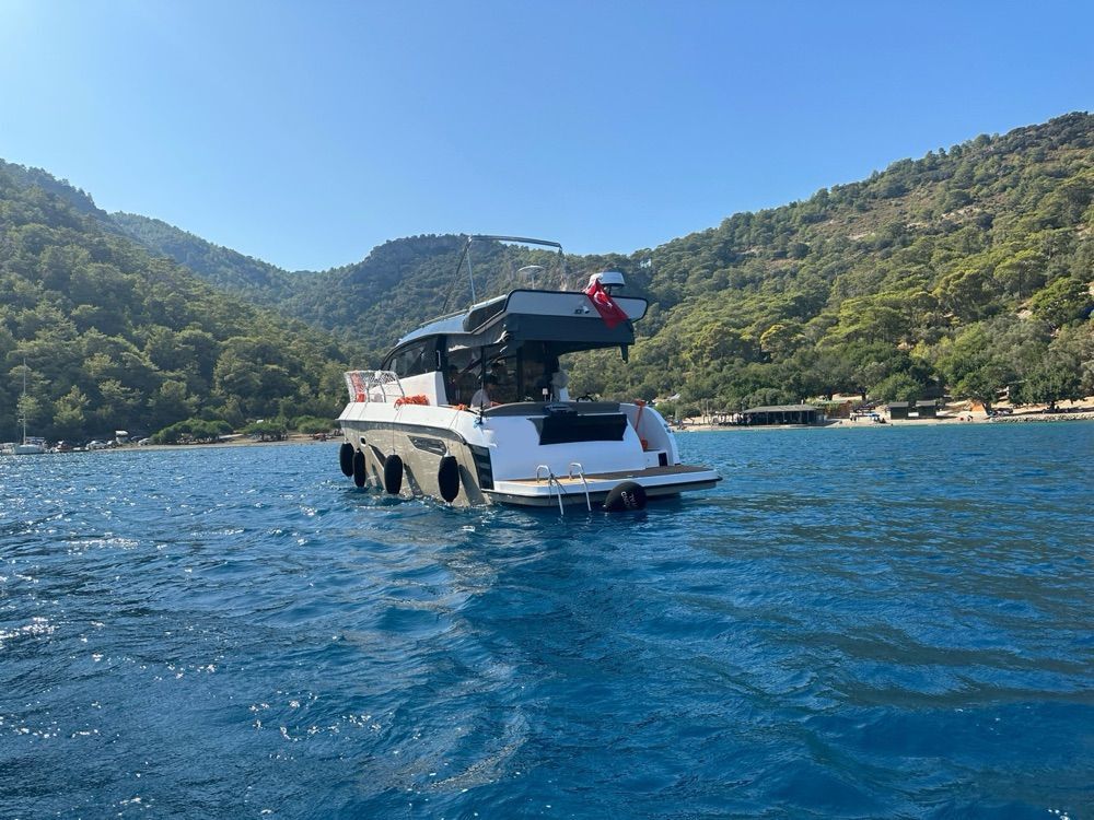 Kiralık Özel yapım 11m Motoryat - 380 — 4