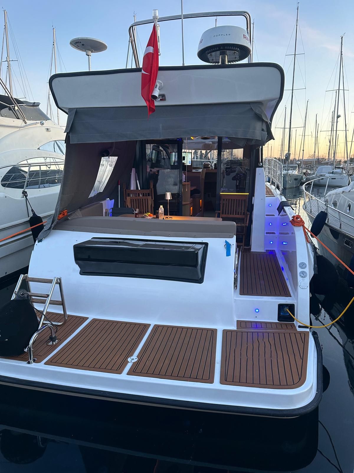 Kiralık Özel yapım 11m Motoryat - 380 — 8