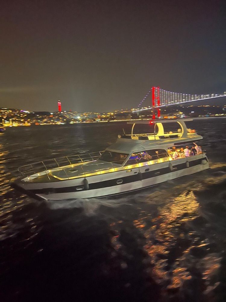 Kiralık Özel yapım 18m Motoryat - 80 yacht rental in Istanbul