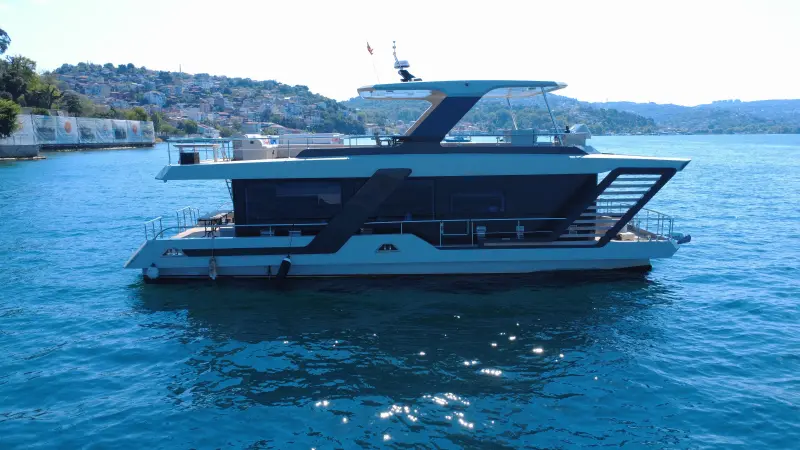 Private 18m Motor Yacht in Istanbul &mdash; 2