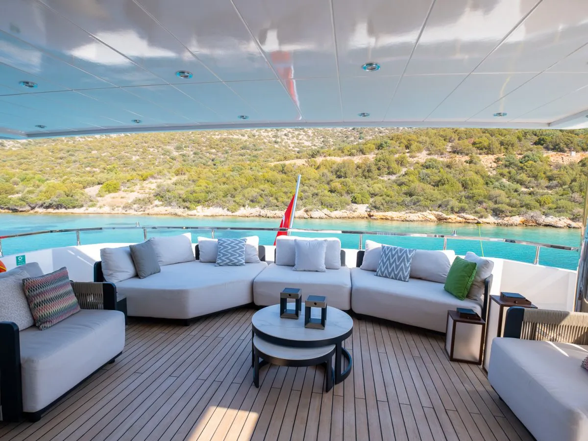 Bodrum Superyacht 12 Guests 6 Cabins — 3