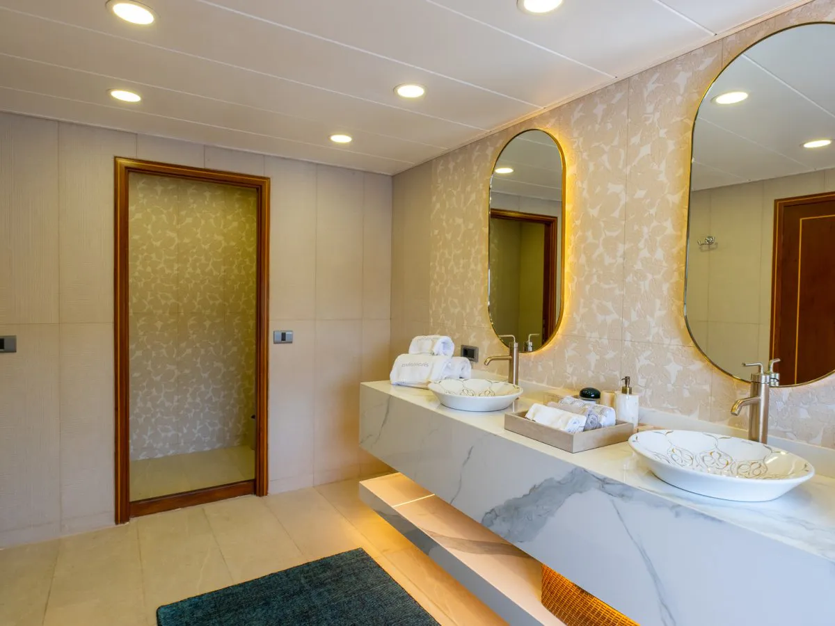 Bodrum Superyacht 12 Guests 6 Cabins — 6