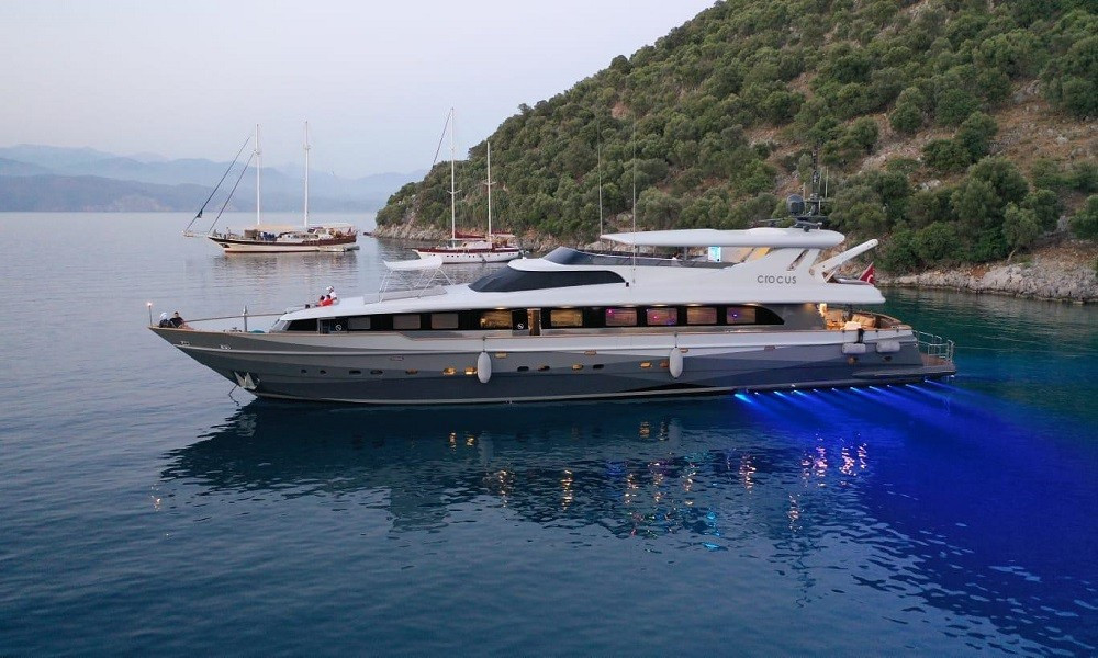Bodrum 39m Superyacht 12 Guests — 6
