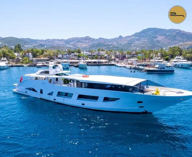Bodrum Superyacht 12 Guests 6 Cabins — 6