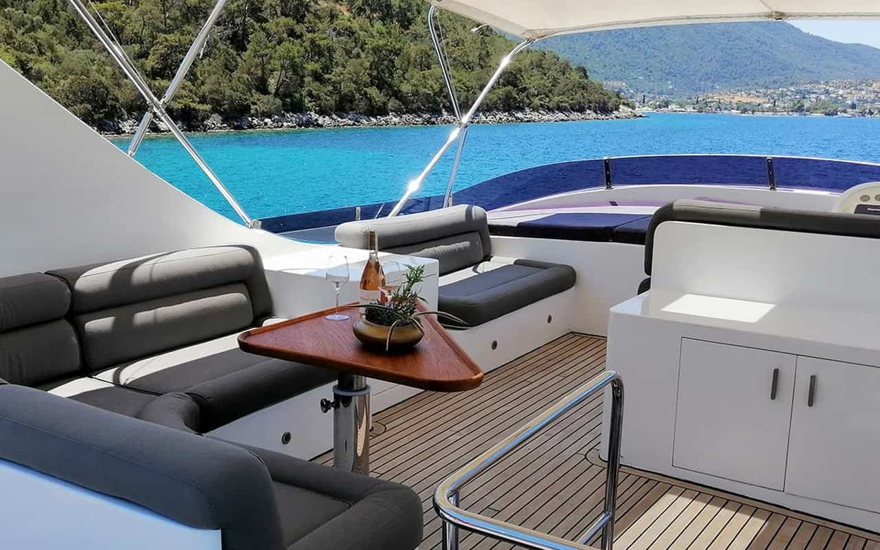Private custom 21m Motor Yacht in Istanbul — 3
