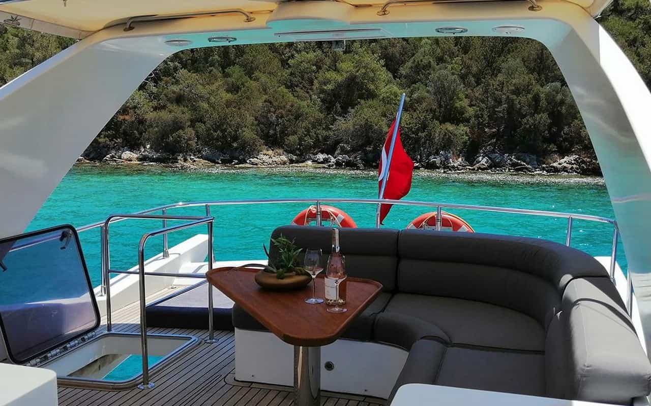 Private custom 21m Motor Yacht in Istanbul — 4